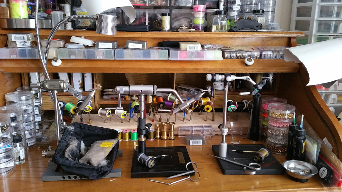 Fly tying set up, Lighting